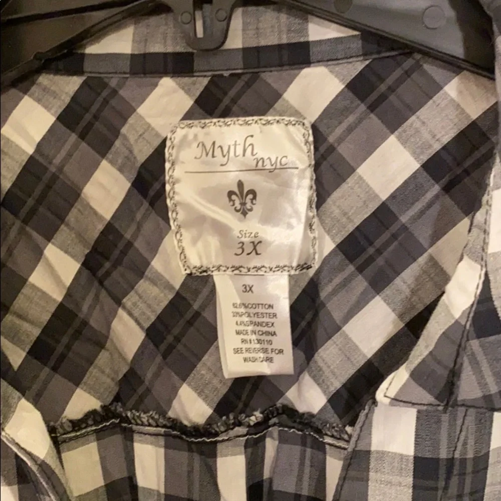 Black and white plaid button up shirt